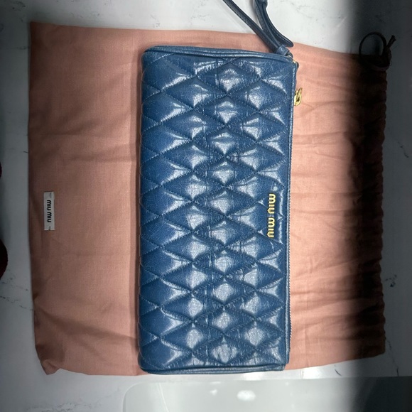 Miu Miu wristlet, original, gently worn, blue - Picture 9 of 9